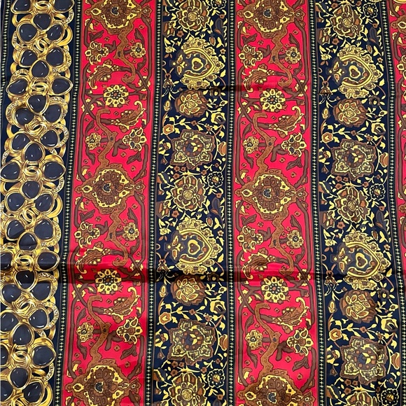 Vintage Chanel Silk Scarf - Picture 4 of 8